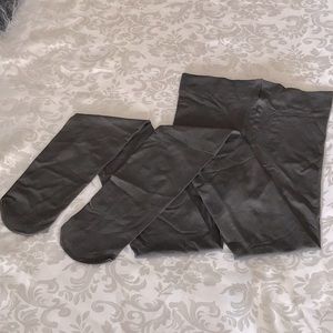 Women’s dark grey pantyhose.  New